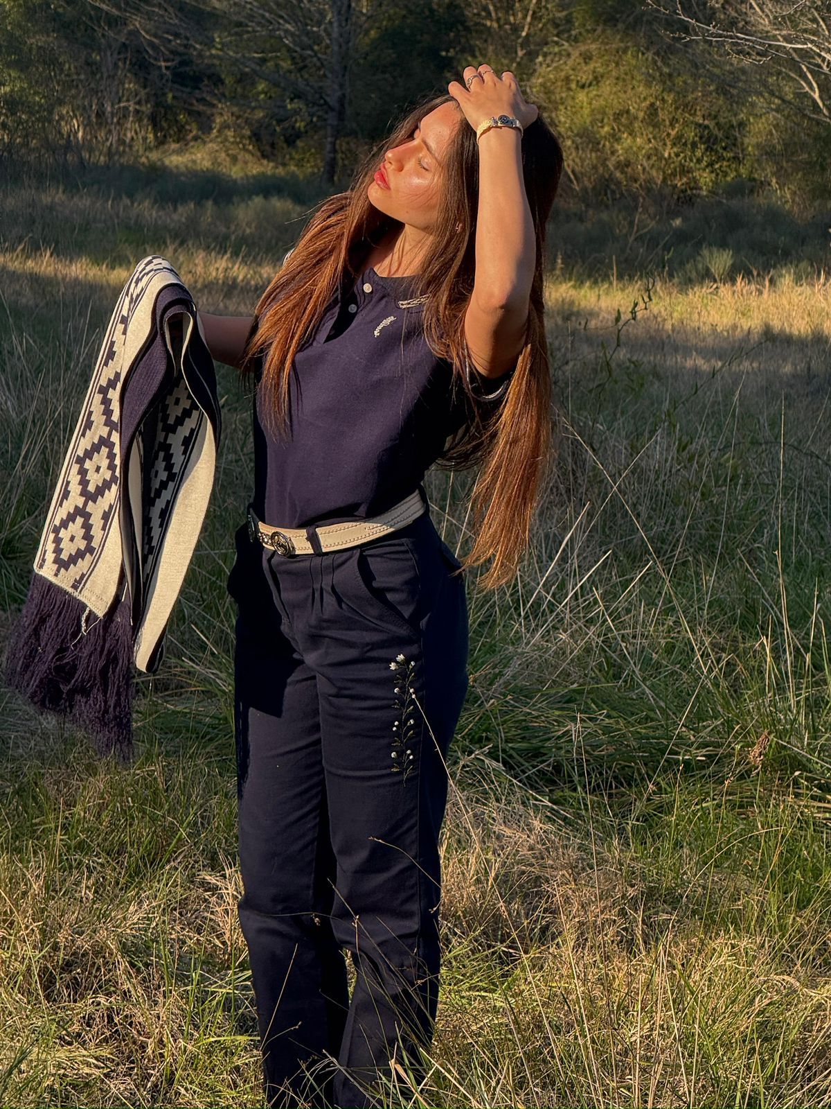 Bombacha gabardina elastizada bordada azul B2 3