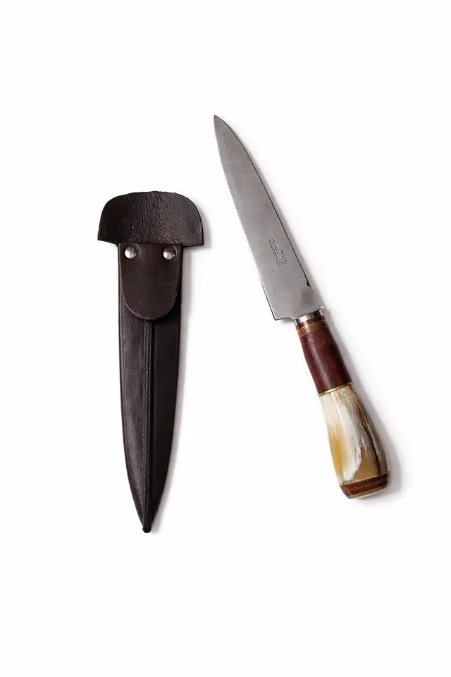 Cuchillo Criollo en Acero Inoxidable con Mango de Asta y Vaina de Cuero, cuchilleria , para complementos — Tierra Argentina